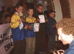 Nasze "10-tki: na podium: 1m.-P.Wójtowicz; 2m.-B.Sochacki. U dołu raczej zadowolony trener : Witold Sochacki