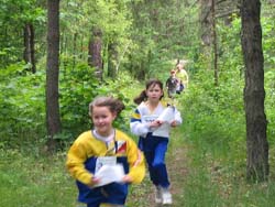 Karolina Golonka(K10N) na trasie Pucharu Wawelu - Podlesice 2004r.